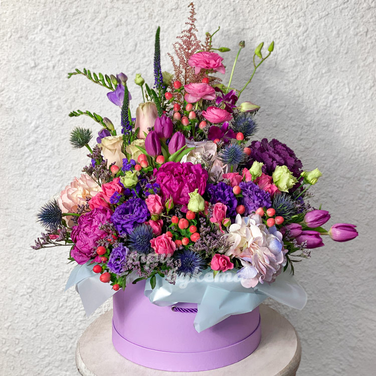 Яркая композиция на 14 февраля